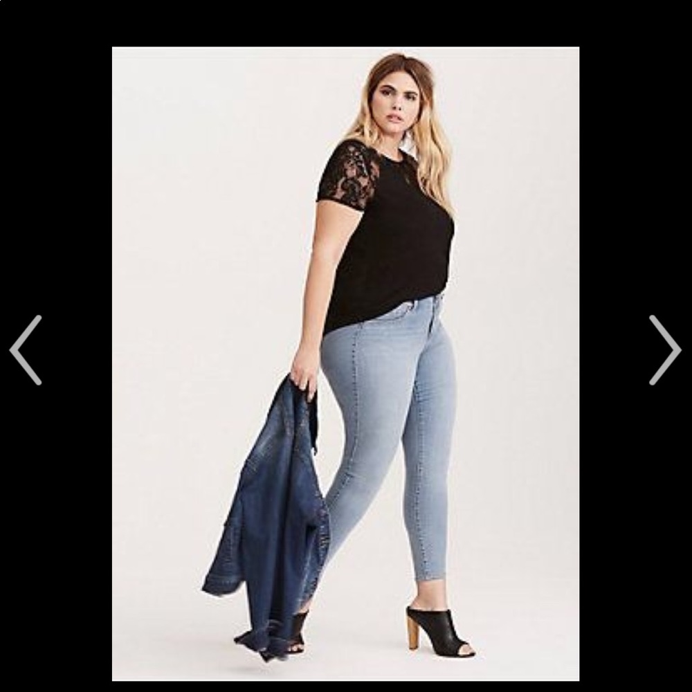 Torrid Size 2 Black Lace Inset Tee